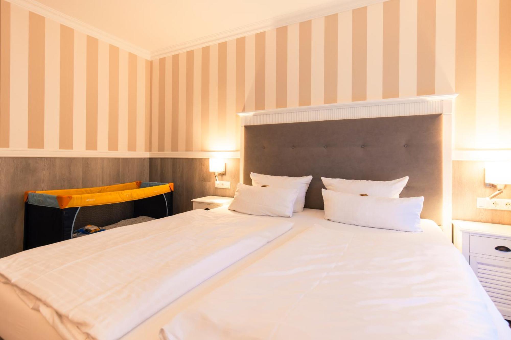 Resort Hotel IV Jahreszeiten Zingst Ngoại thất bức ảnh