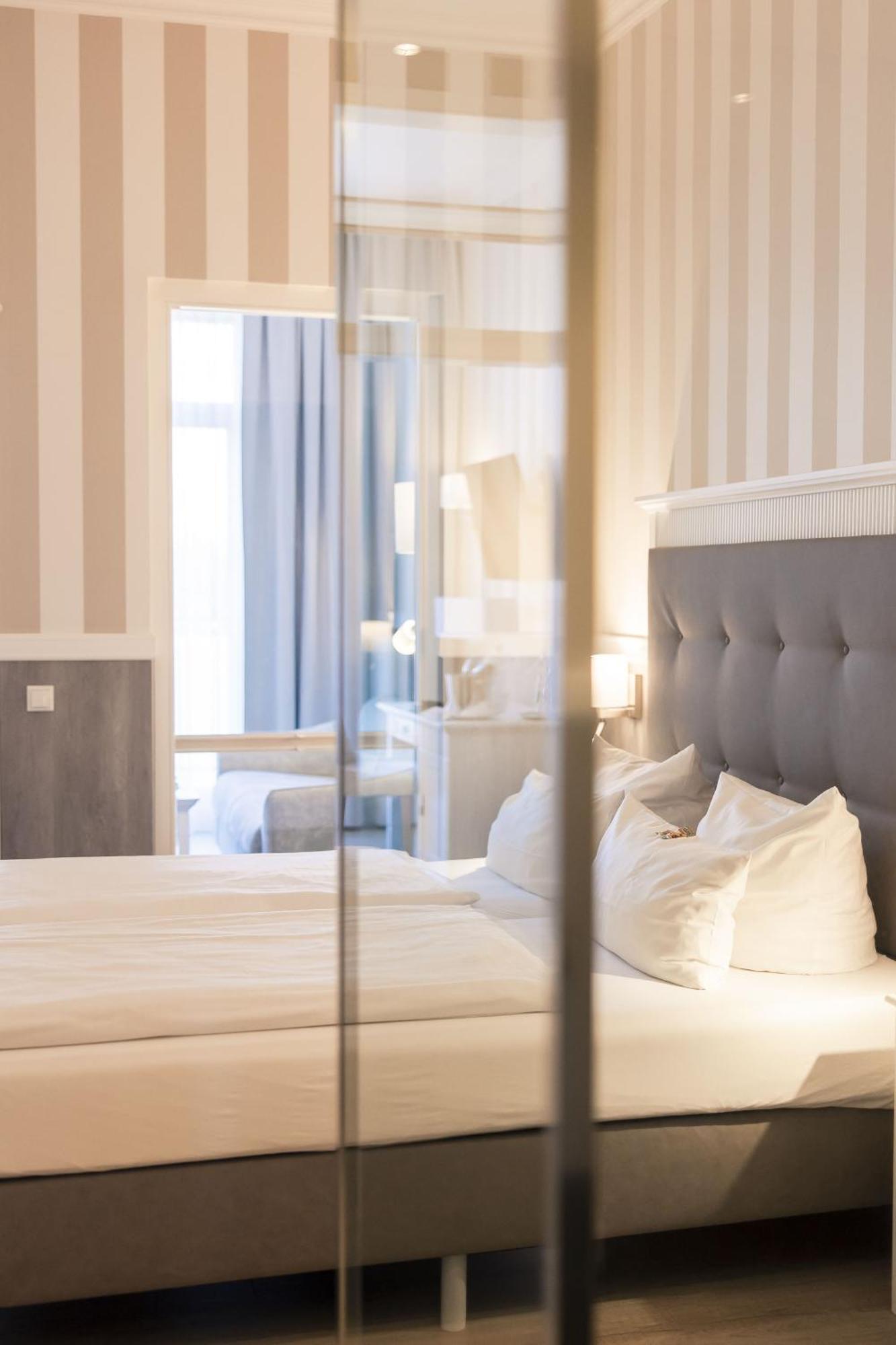 Resort Hotel IV Jahreszeiten Zingst Ngoại thất bức ảnh