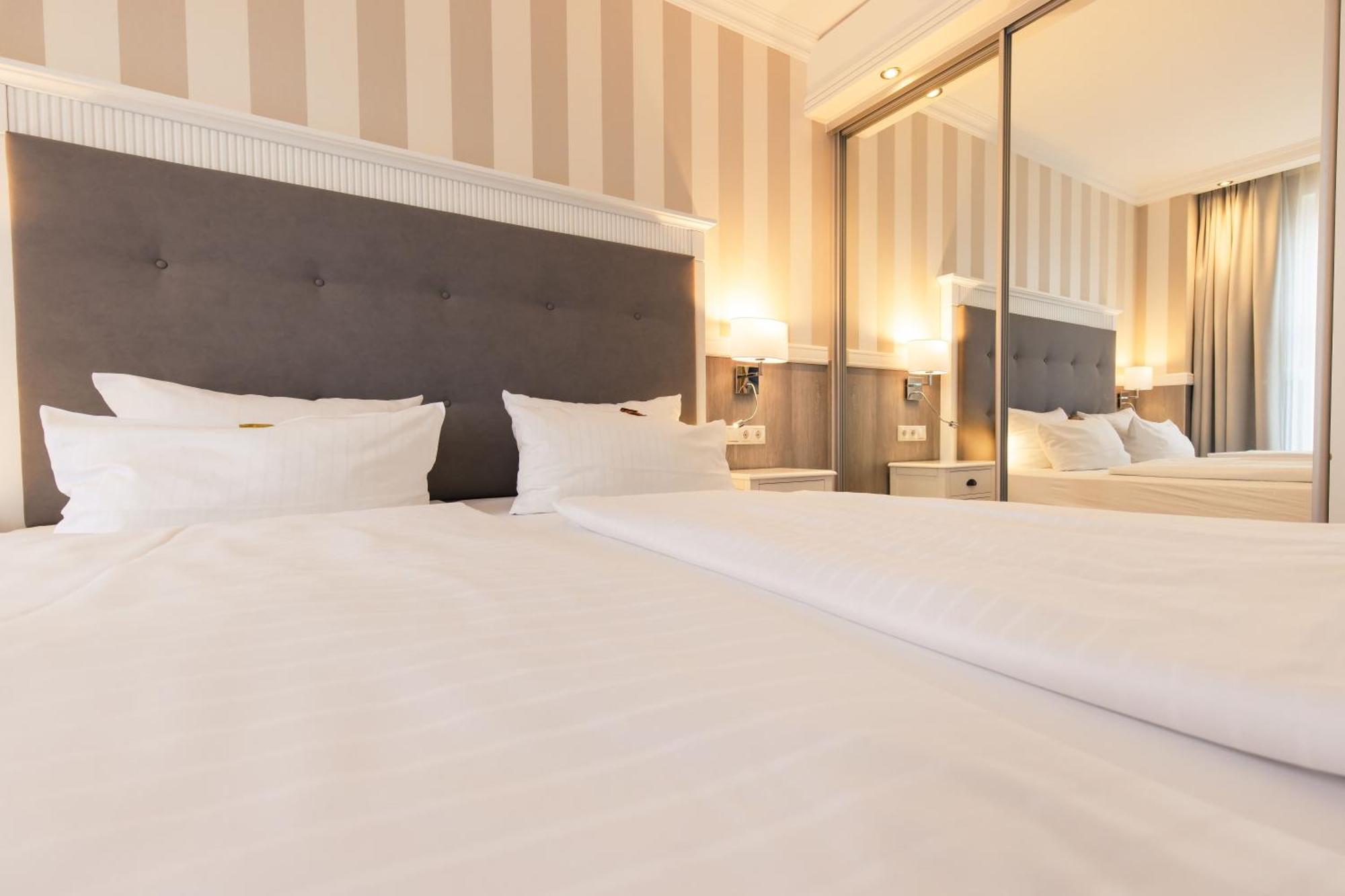 Resort Hotel IV Jahreszeiten Zingst Ngoại thất bức ảnh