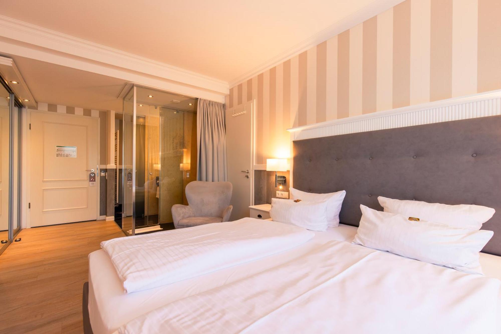 Resort Hotel IV Jahreszeiten Zingst Ngoại thất bức ảnh